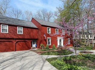 110 Maplecrest Dr, Carmel, IN 46033