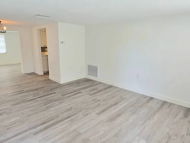 5347 Mosaic Dr — Photo 3