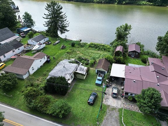 2nd image of 676 Fort Martin Rd
