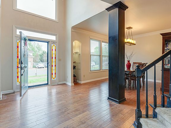 5th image of 1232 Buckingham Cir