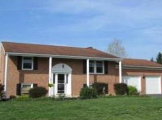 10908 Bayberry Ct, Hagerstown, MD 21740