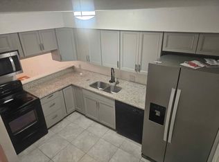 573 Ayrshire Way APT F, Newport News, VA 23602