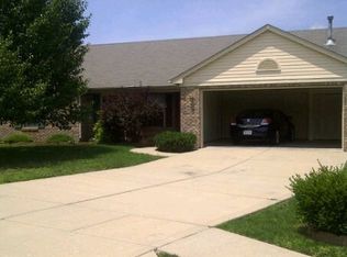 4962 Pearcrest Cir, Greenwood, IN 46143