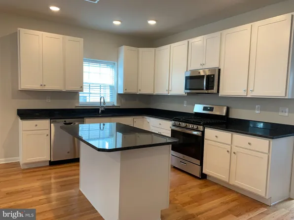 327 W Maple Ave #2, Ambler, PA 19002