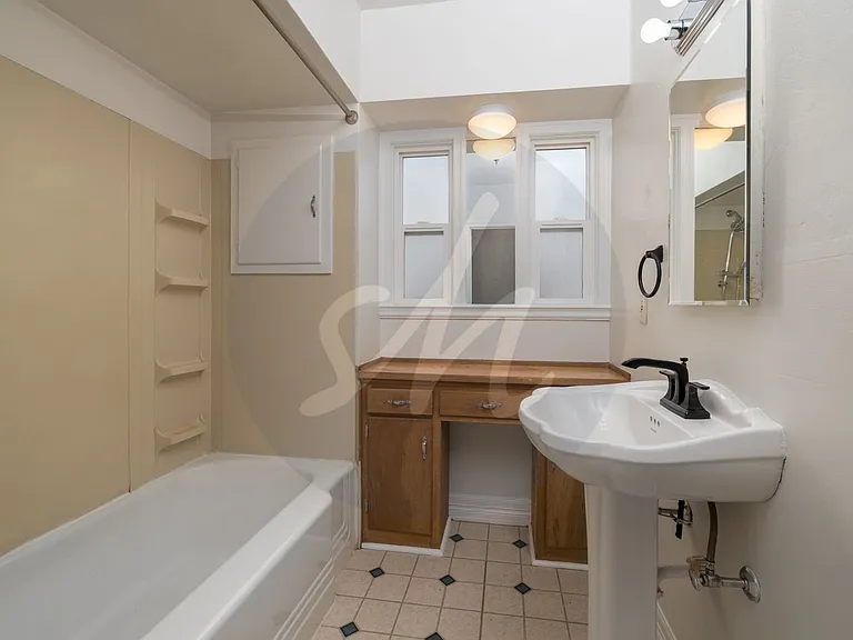 111 N Sheridan Ave — Photo 11