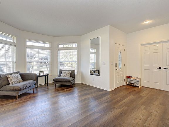 4th image of 2805 NE 172nd St