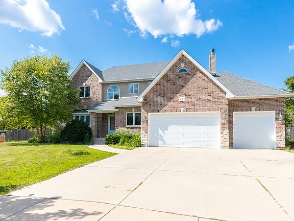 2nd image of 111 Old Wood Ct