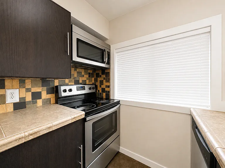 2717 Parker Ln #B — Photo 8