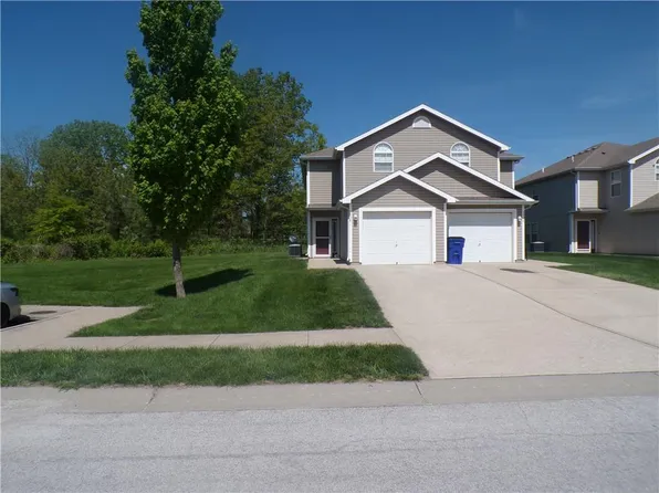 1538 SW Shelby Dr, Lees Summit, MO 64081