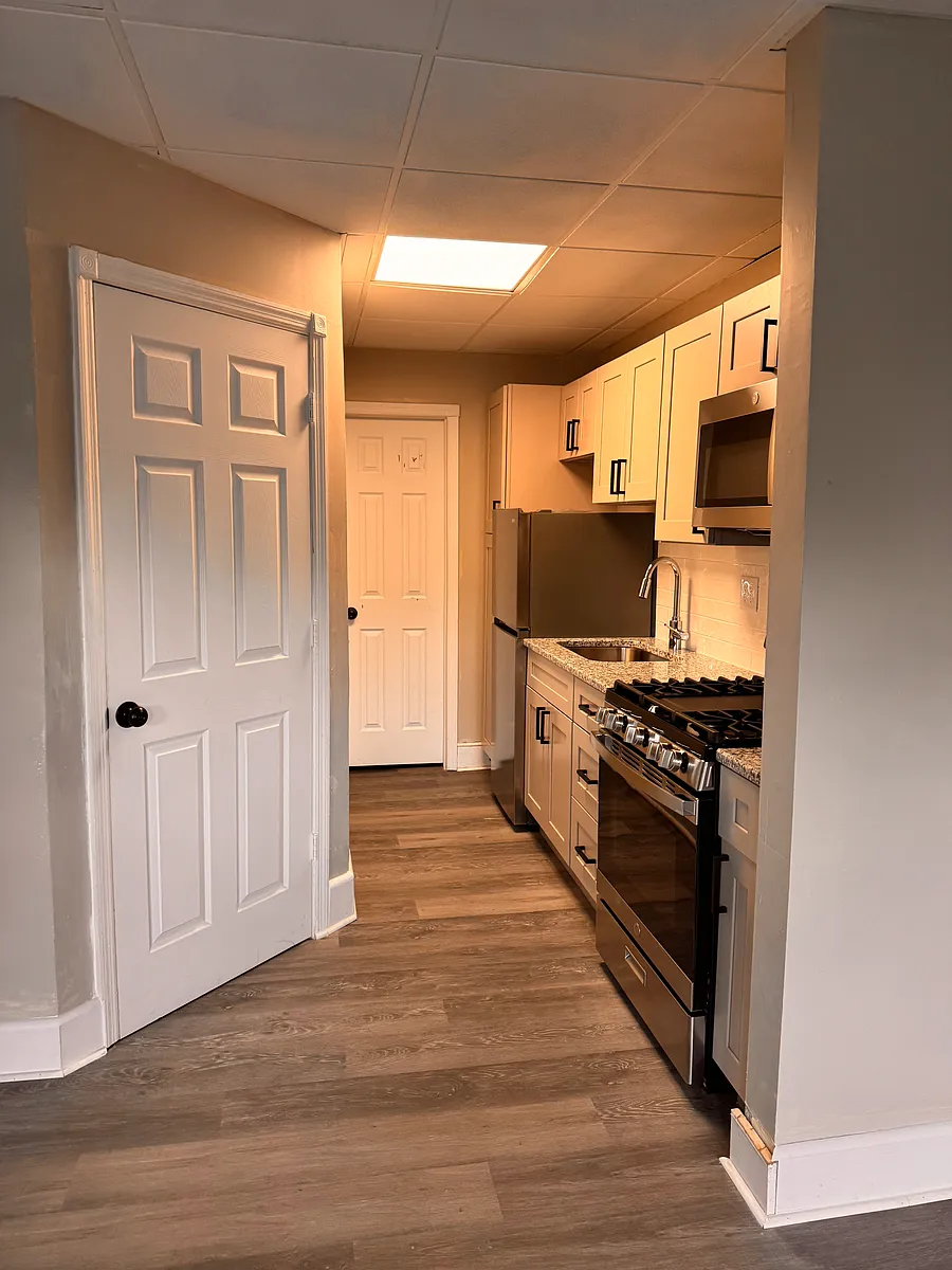 Building Photo - 70 Alden Ave #1