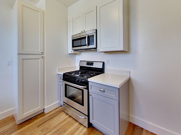3rd image of 859 Vallejo St APT 2