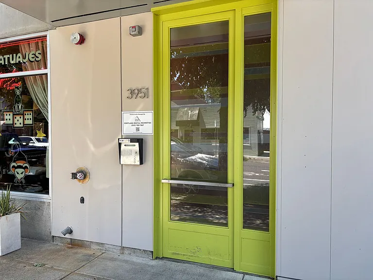 3951 N Williams — Photo 13