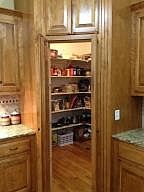 4th image of 4820 S Lakewood Dr