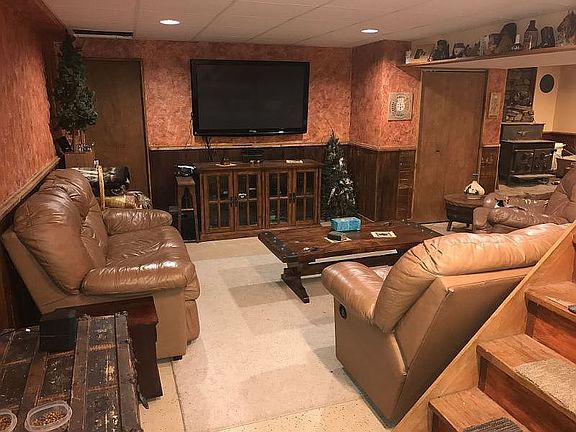Basement Gameroom