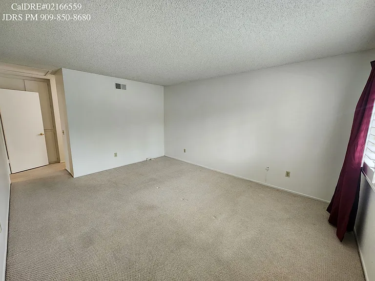 124 E Colorado Blvd #A — Photo 16