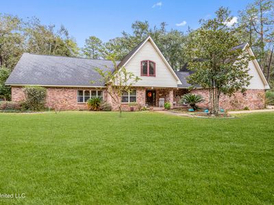 8404 Martin Bluff Rd, Gautier, MS, 39553