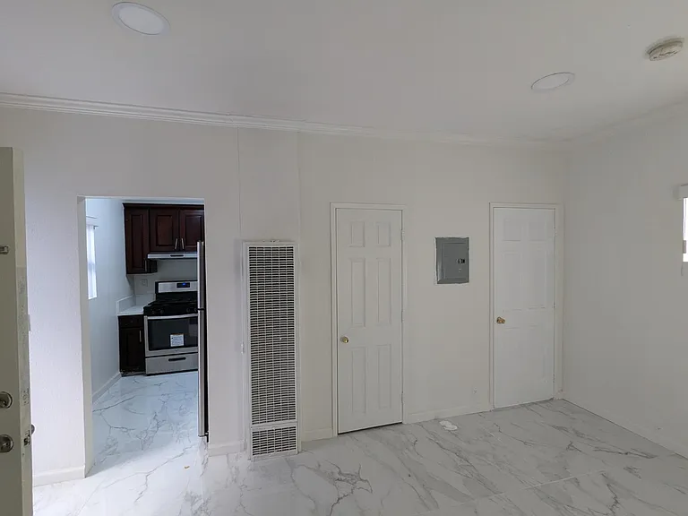 2230 E Ocean Blvd #19 — Photo 3