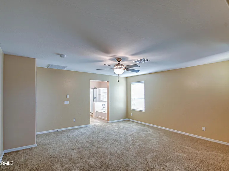 3114 E Franklin Ave — Photo 26
