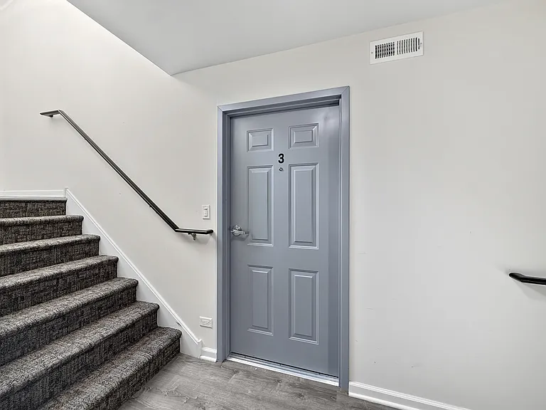 10407 N Church St #3 — Photo 3
