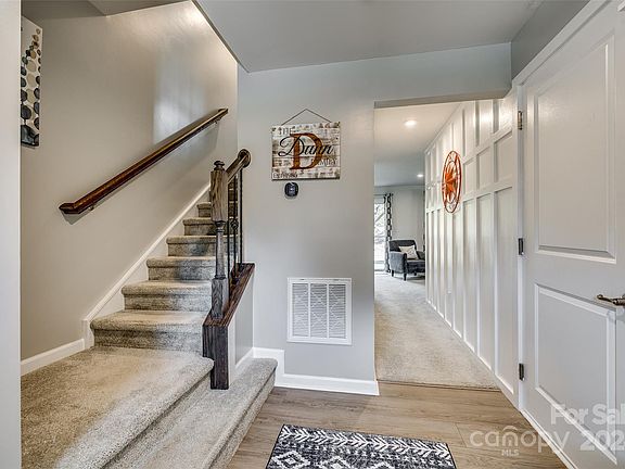 4th image of 2514 Grantham Place Dr