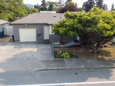 10126 SE Holgate Blvd, Portland, OR, 97266