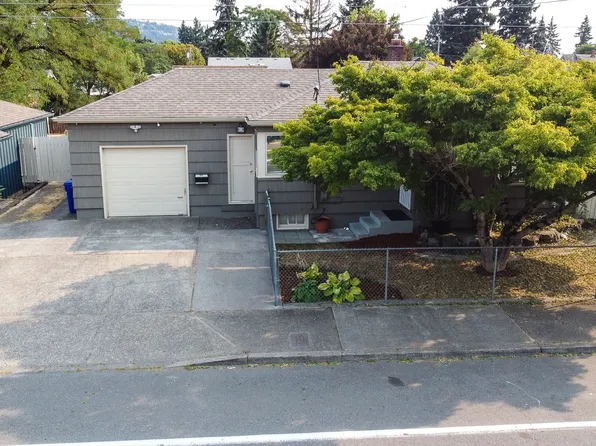 10126 SE Holgate Blvd, Portland, OR 97266