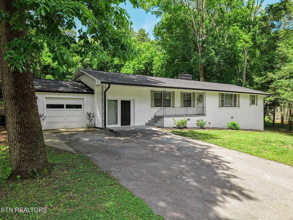 1st image of 5821 Briercliff Rd