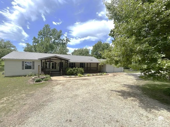 12760 Hillside Dr, Saint George, KS 66535