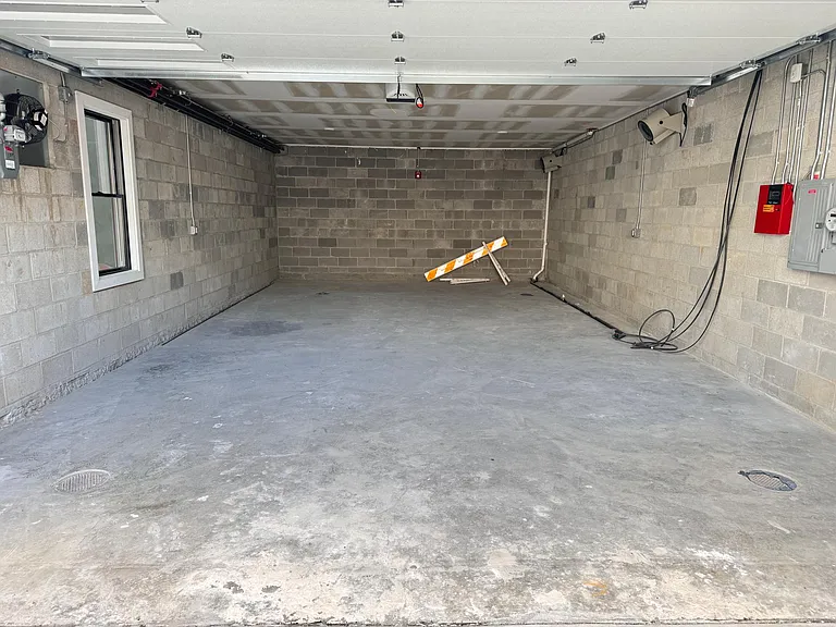 6118 Jefferson St #3 — Photo 20