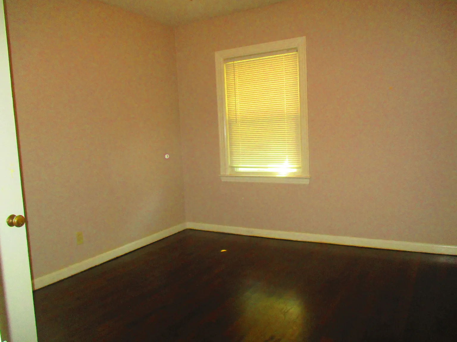 3 bed, 1000 sqft, $1,495 — Photo 4