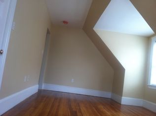 112 Hutchings St FLOOR 3, Dorchester, MA 02121