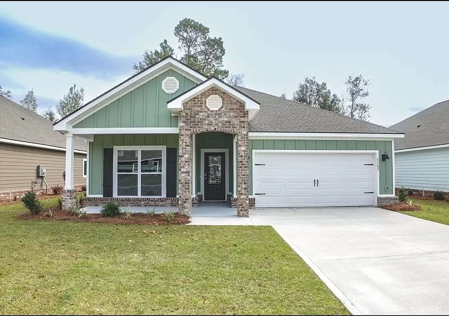 Beautiful home in Grand Oaks Village, Lake Park, GA — Photo 1
