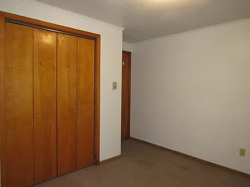 875 Fairview — Photo 3