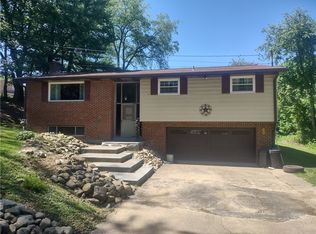 245 Glenwood Dr, Ellwood City, PA 16117