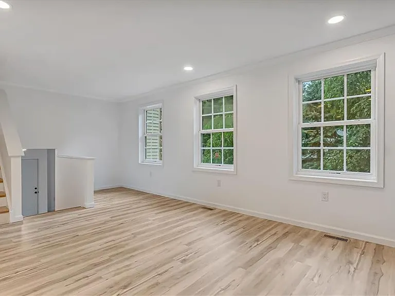 2704 Starlight Ter — Photo 29