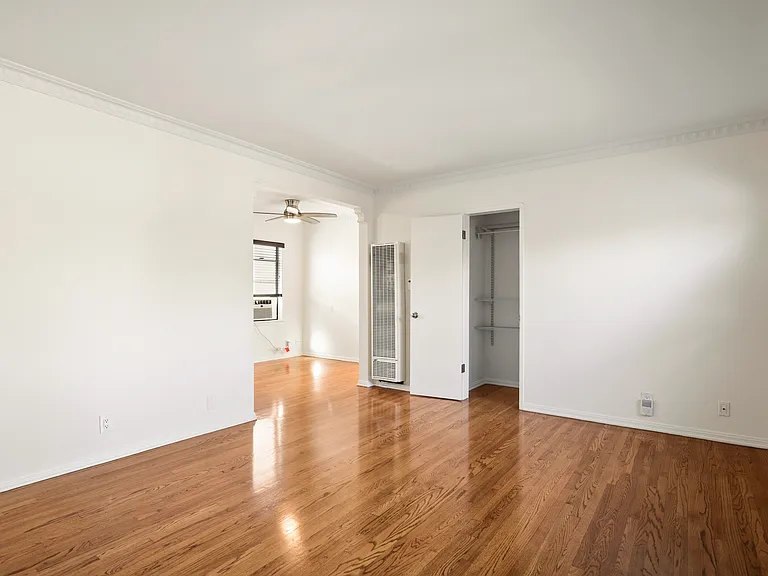 3665 Jasmine Ave #4 — Photo 2