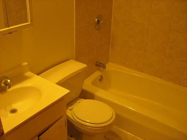 6830 N Sheridan Rd #359 — Photo 7