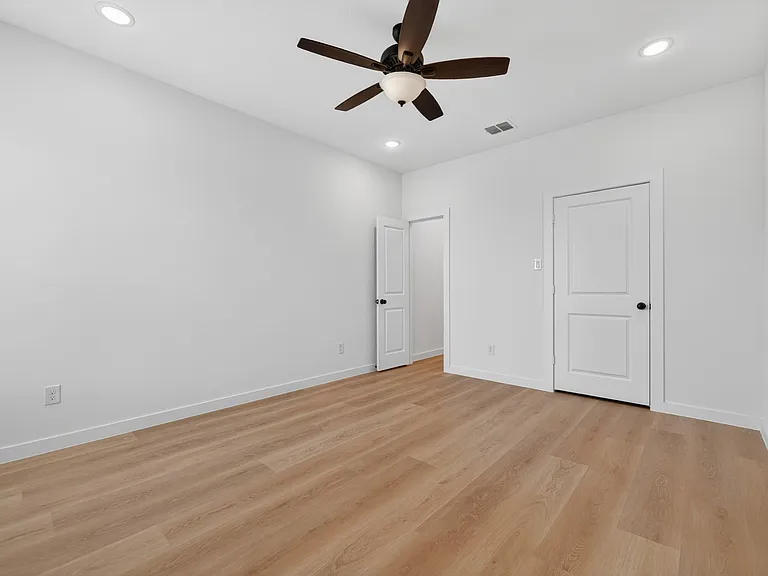 10520 Tube Dr — Photo 15