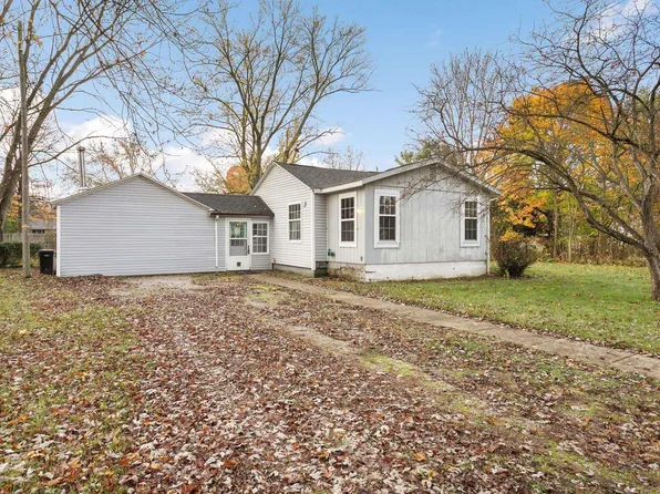20066 Sarah St, South Bend, IN 46637