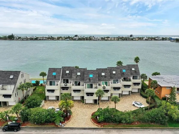 350 8th Ave N APT 10, Tierra Verde, FL 33715