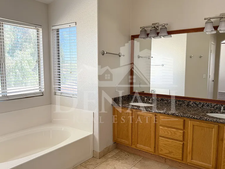 1274 W Sparrow Ct — Photo 15