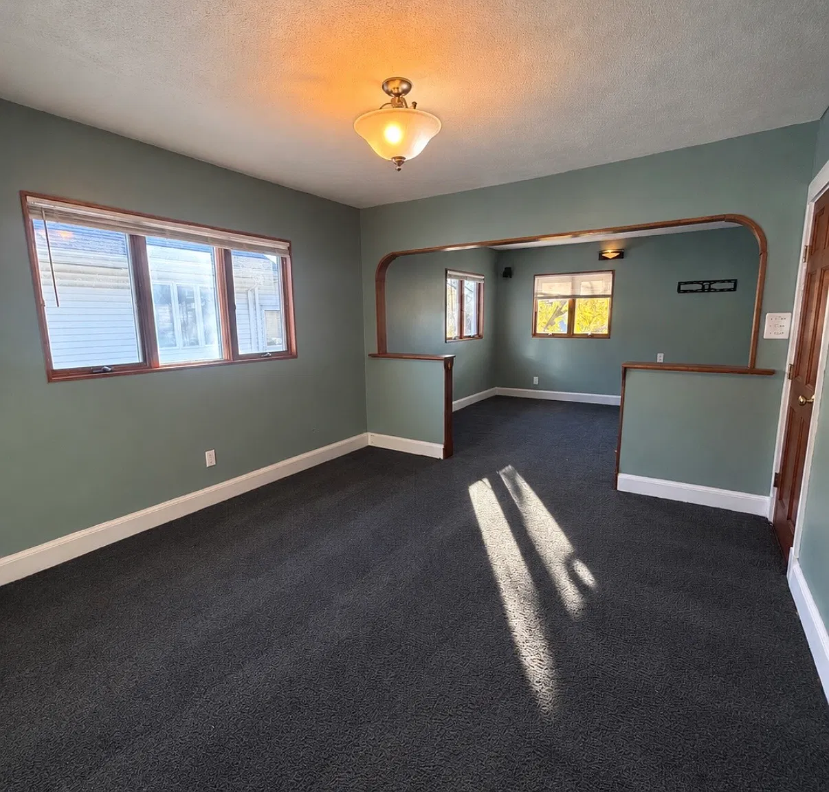 3 bed, $3,800 — Photo 4