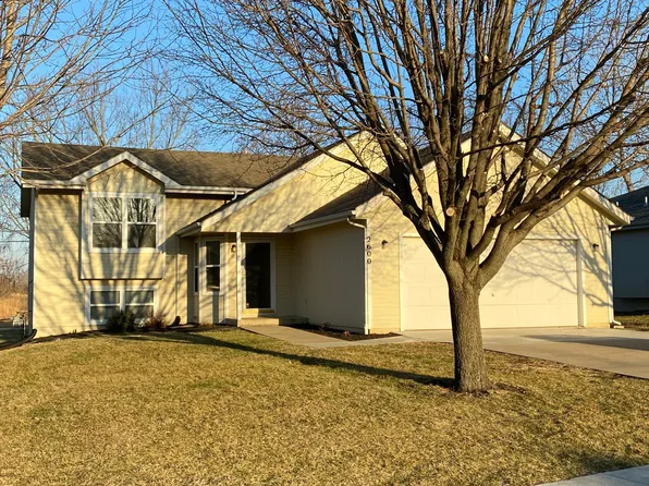 2600 SW Ancaster Rd, Topeka, KS 66614