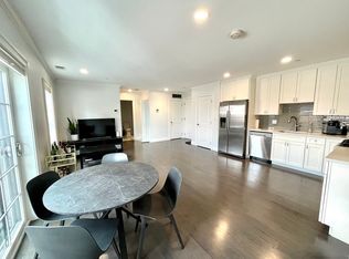 728 E Broadway #404, Boston, MA 02127