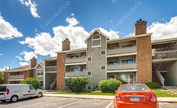 2 bed, 2.0 bath, 975 sqft, $1,897 — Photo 1