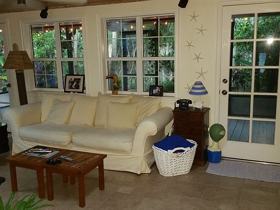 windows bring the outdoor in