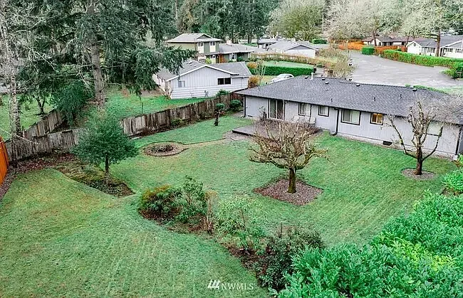 9819 Willowood Pl SW — Photo 6