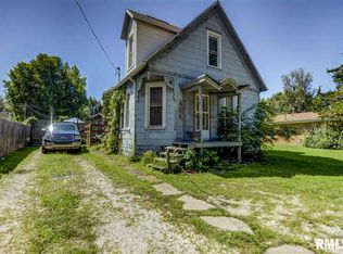 404 E Park St, Taylorville, IL 62568