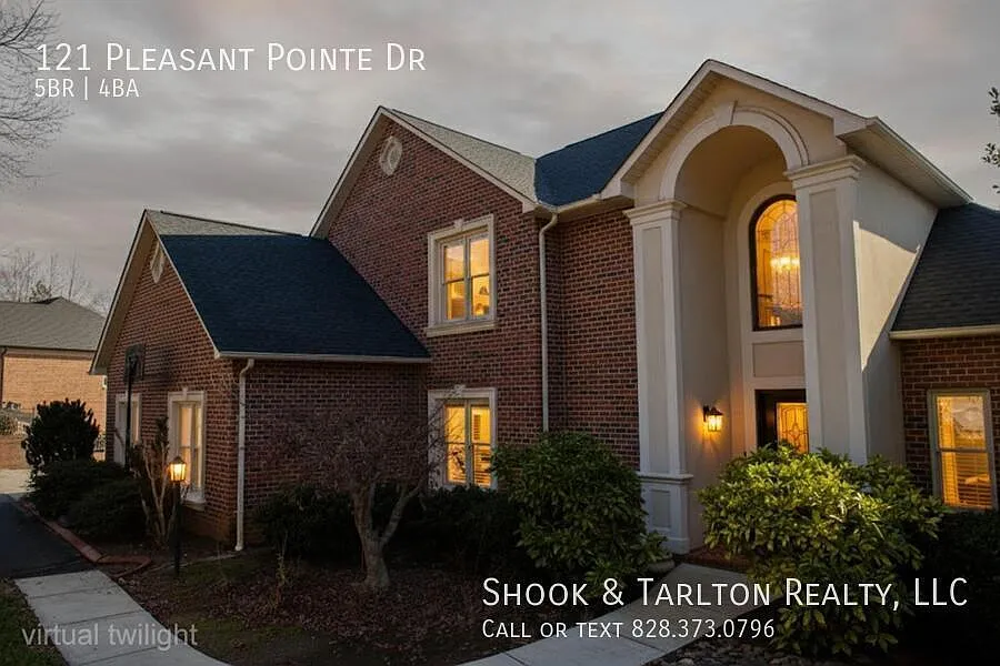 Building Photo - 121 Pleasant Pointe Dr