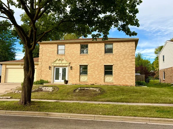 1017 19th St NE, Rochester, MN 55906